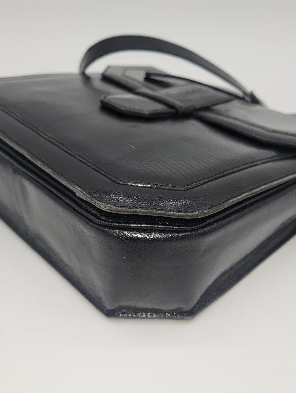 Vintage Yves Saint Laurent Lizard-Embossed Shoulder Bag Original Dust - Picture 7 of 11